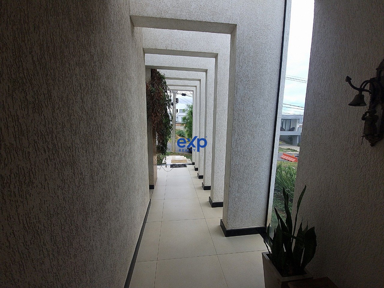 Gran Park I Condominium - House for Sale - Unbeatable Price. 4