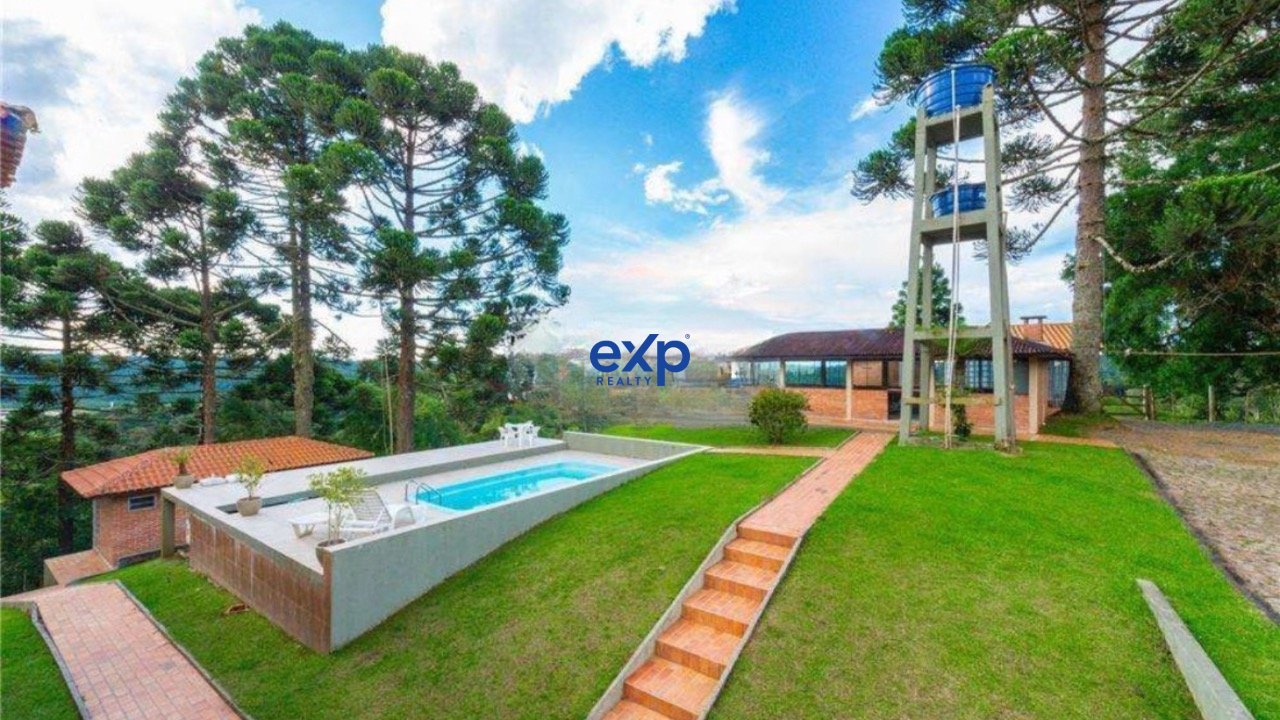 Chacara Quatro Barras, com Piscina e Casa com 4 quartos