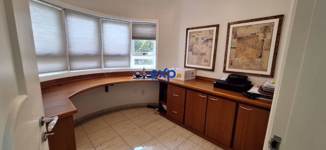 Casa em Condomínio à venda em Valinhos, Doutor Heles Pinheiro 73 Paiquere Valinhos 13271-555, 610 m²