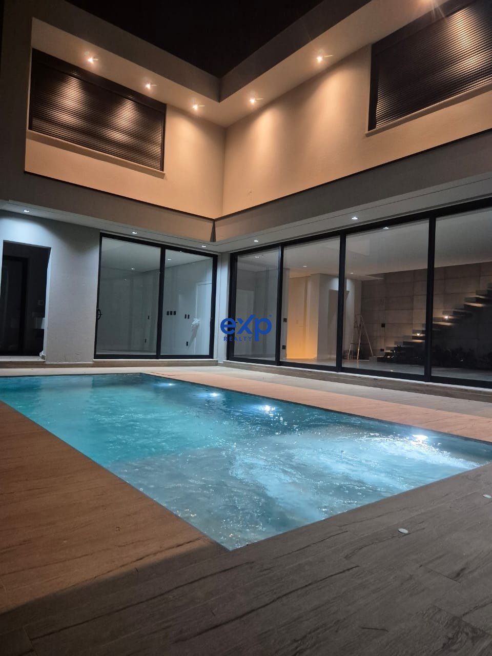 Casa com 4 suítes no Residencial Jatibela/Campinas, conforto e praticidade