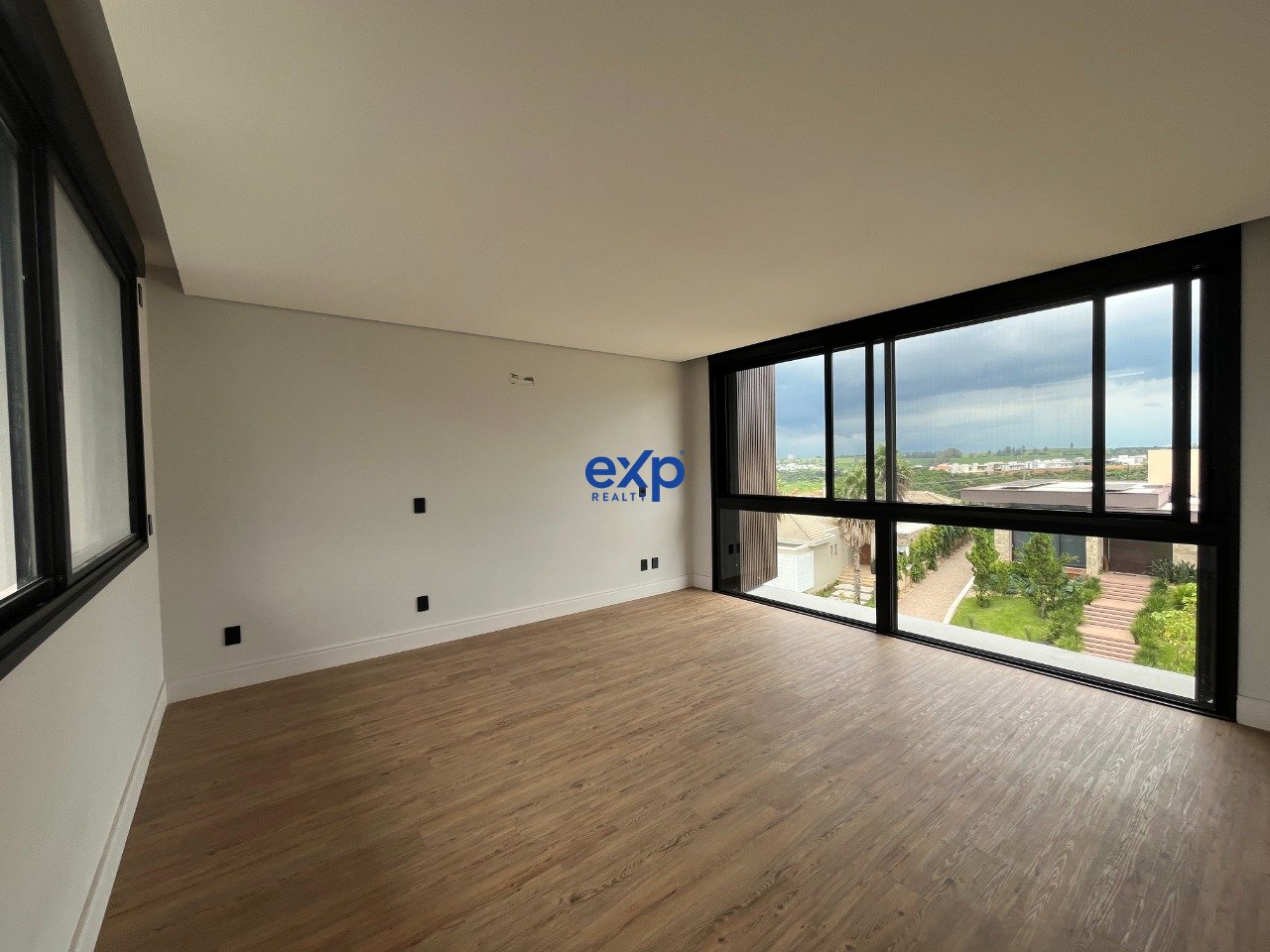 Casa com 4 suítes no Residencial Jatibela/Campinas, conforto e praticidade