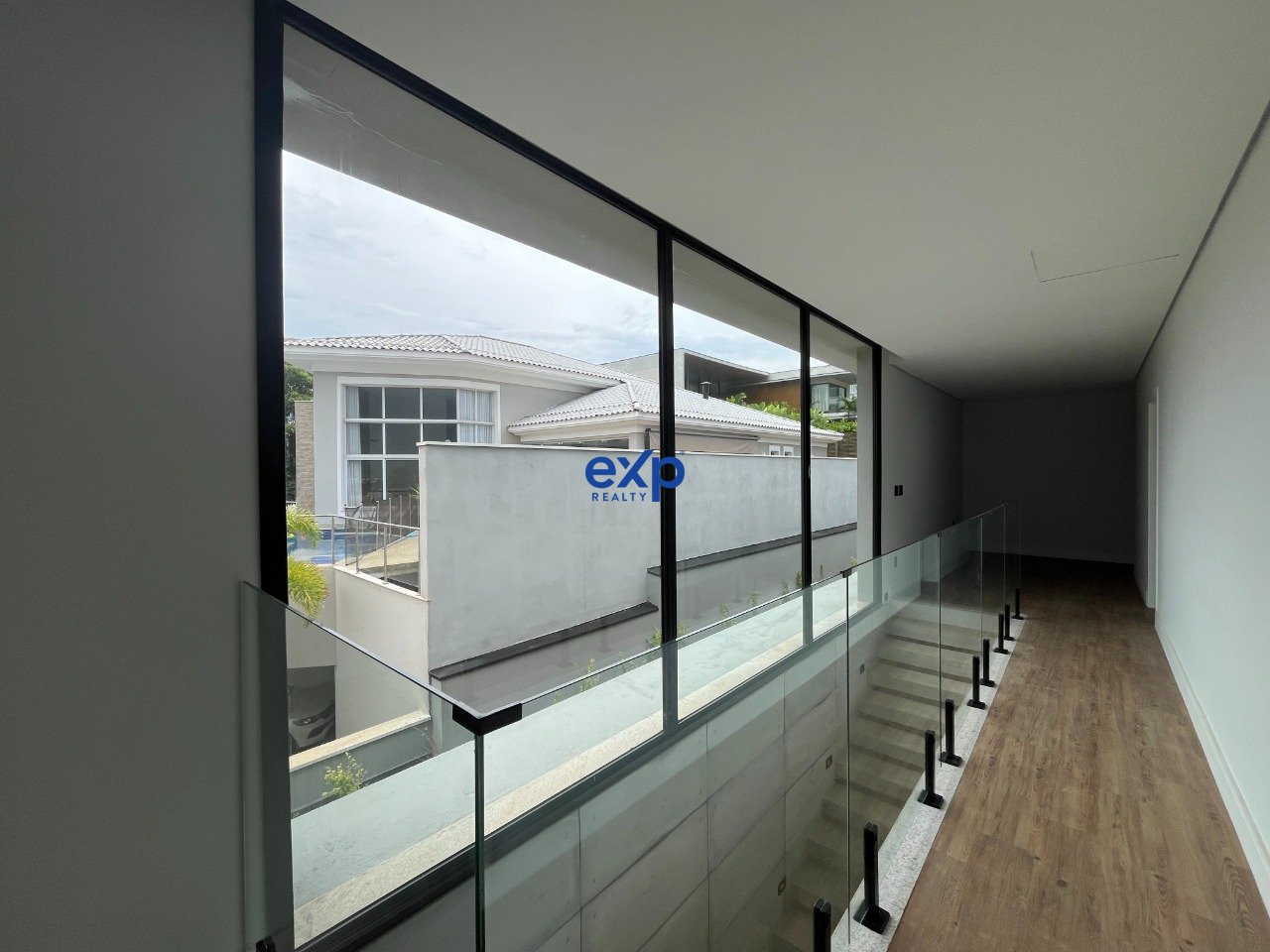 Casa com 4 suítes no Residencial Jatibela/Campinas, conforto e praticidade