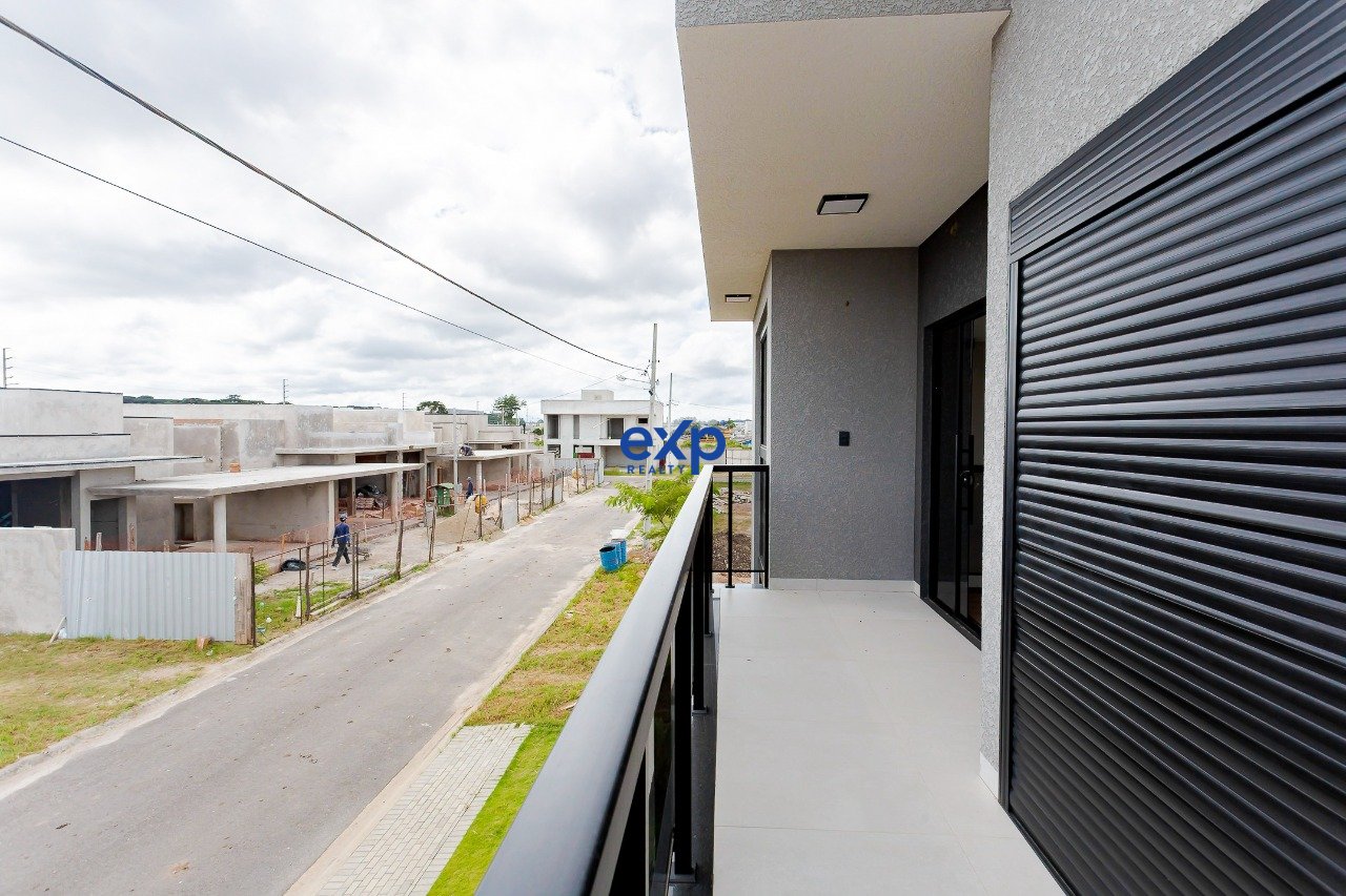 Casa à venda em São José dos Pinhais, Laerte Fenelon 1190 Ipê São José dos Pinhais 83055-050, 239 m²