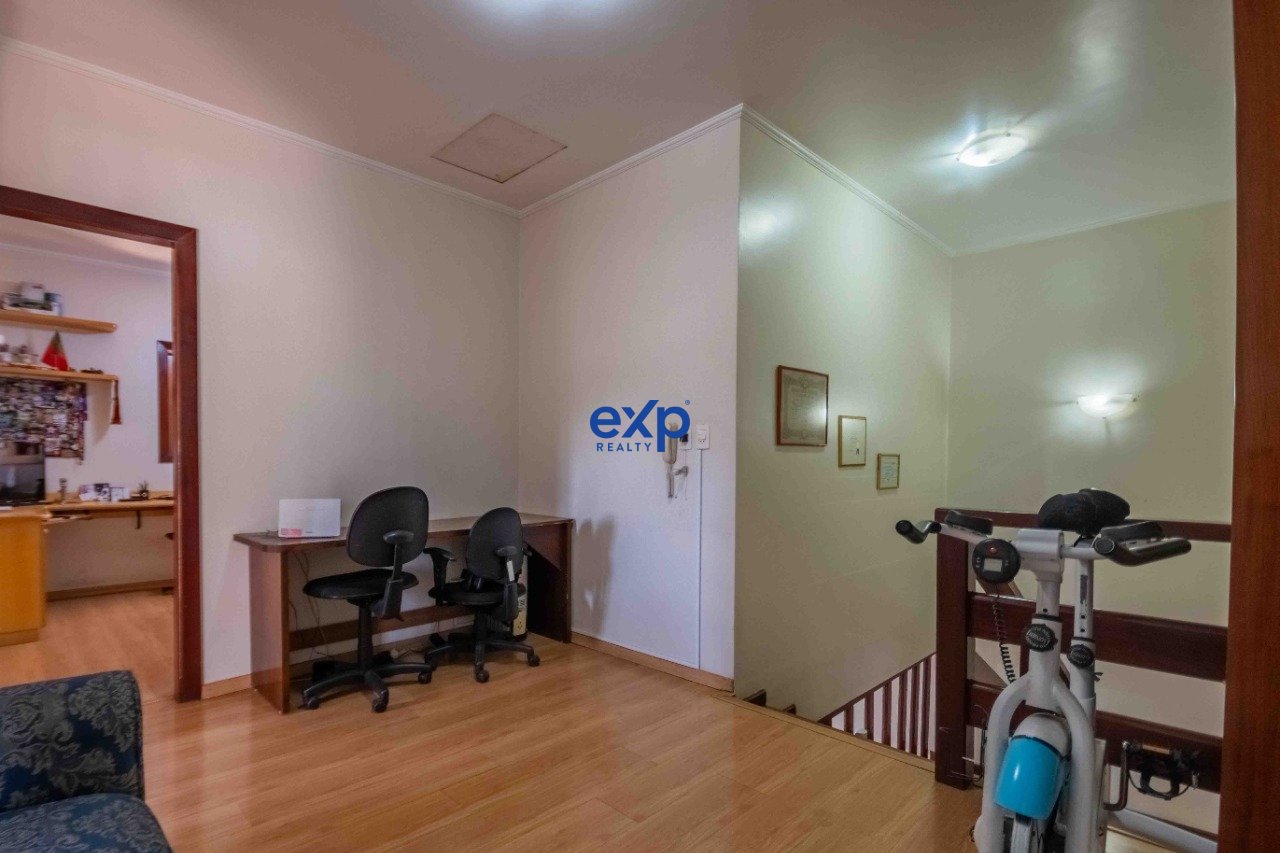 Casa em Condomínio à venda em Valinhos, Campos Salles 39 Condomínio Vivendas das Quaresmeiras Valinhos 13272-350, 453 m²