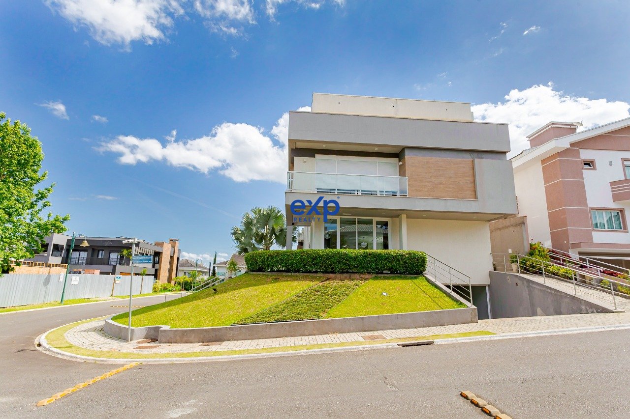 Casa em Condomínio no Residencial Pineland Pinhais-PR