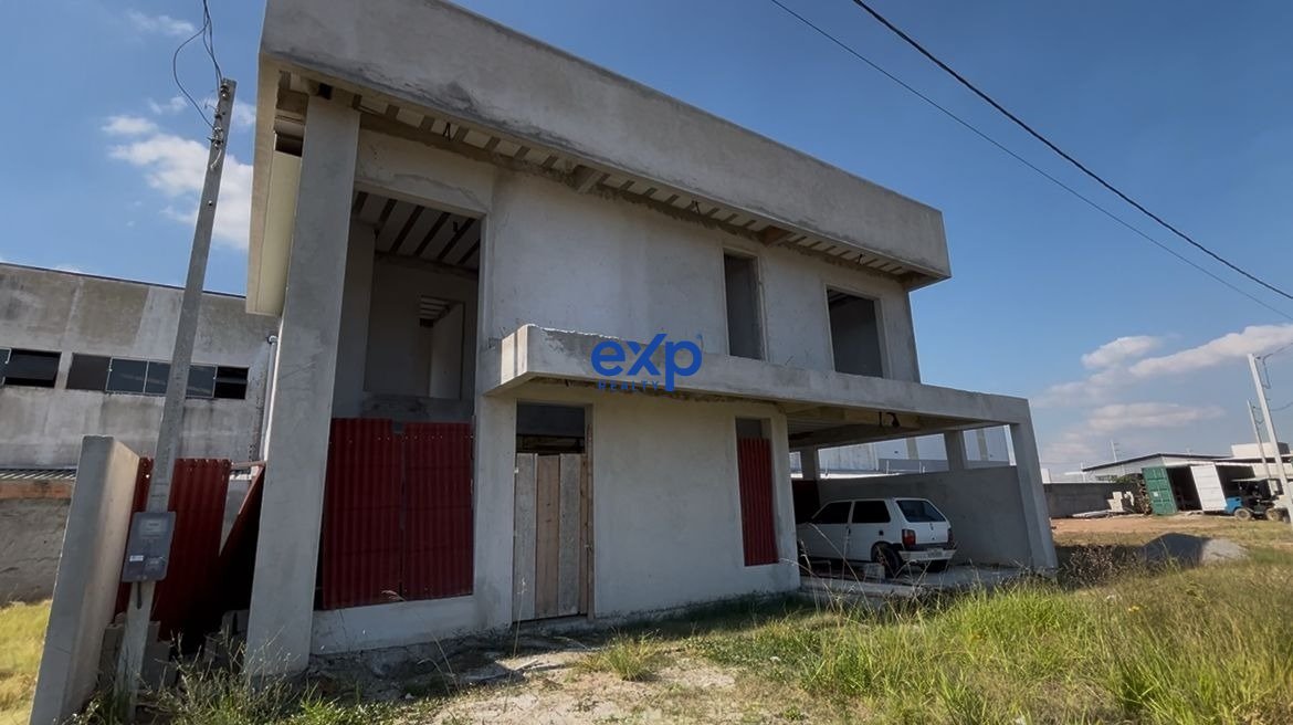 Casa em Condomínio à venda em São José dos Pinhais, Laerte Fenelon 1190 Ipê São José dos Pinhais 83055-050, 210 m²