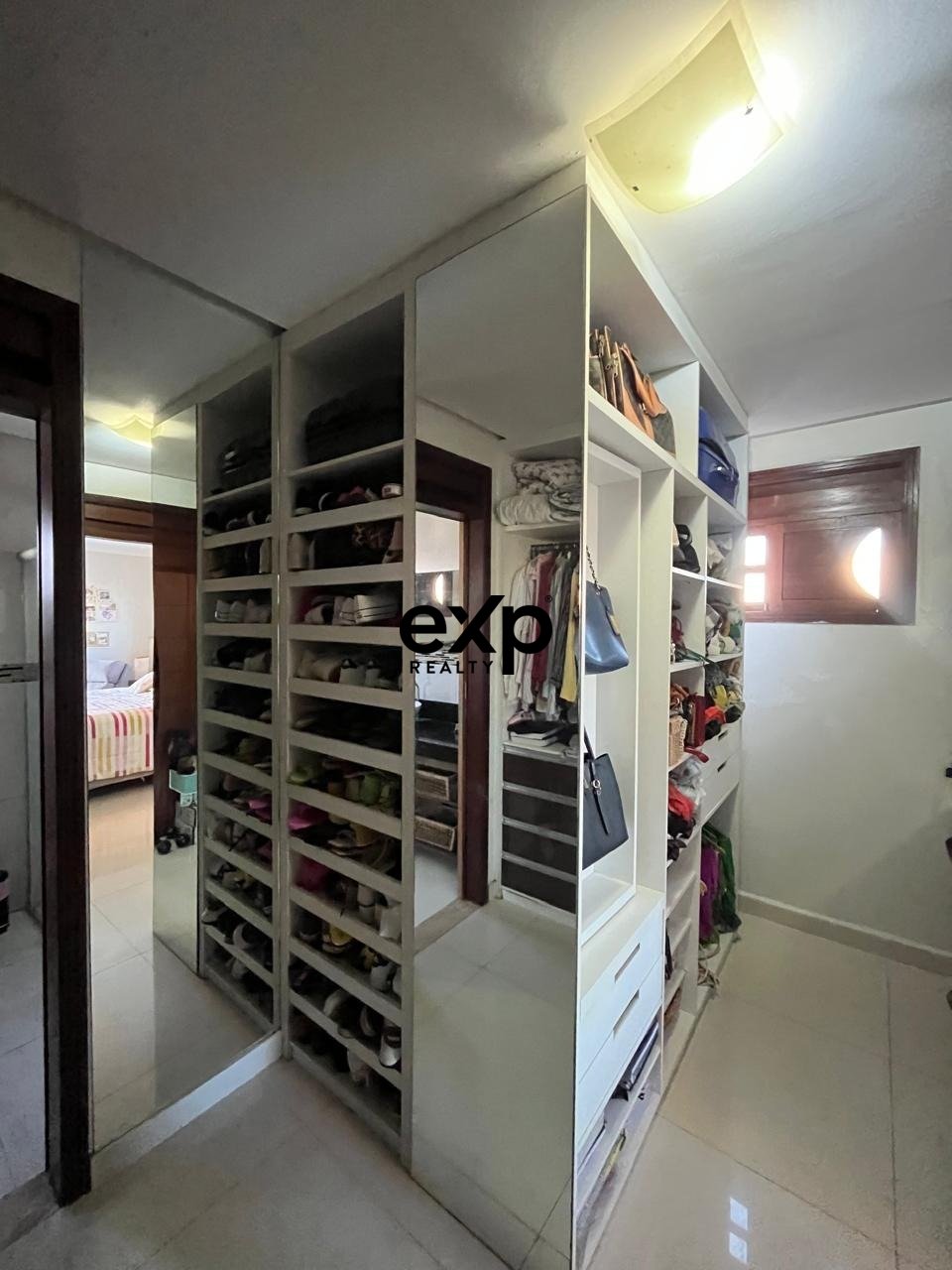 Casa duplex em condomínio fechado no Parque Morumbi