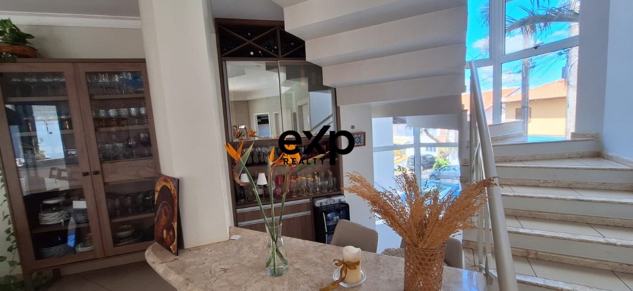 Casa em Condomínio à venda em Valinhos, Campos Salles 2535 Vila Condomínio Vivendas das Quaresmeiras Valinhos 13272-350, 702 m²