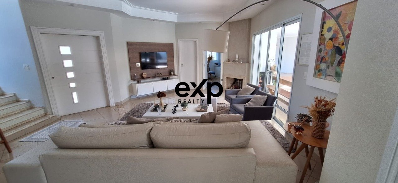 Casa em Condomínio à venda em Valinhos, Campos Salles 2535 Vila Condomínio Vivendas das Quaresmeiras Valinhos 13272-350, 702 m²