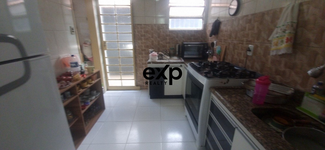 Linear House with 3 Bedrooms, with Guest House, in Nova Pampulha 3