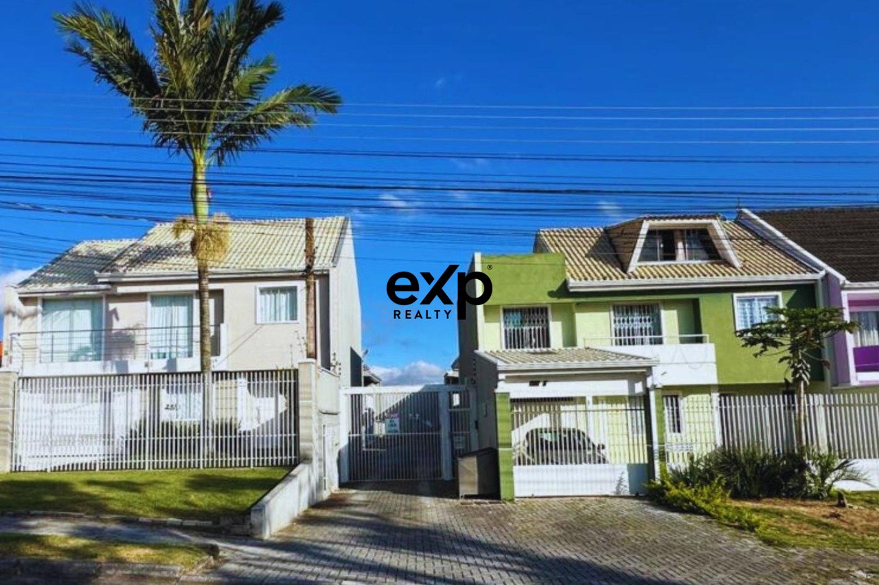 Sobrado em condominio fechado - Pinheirinho