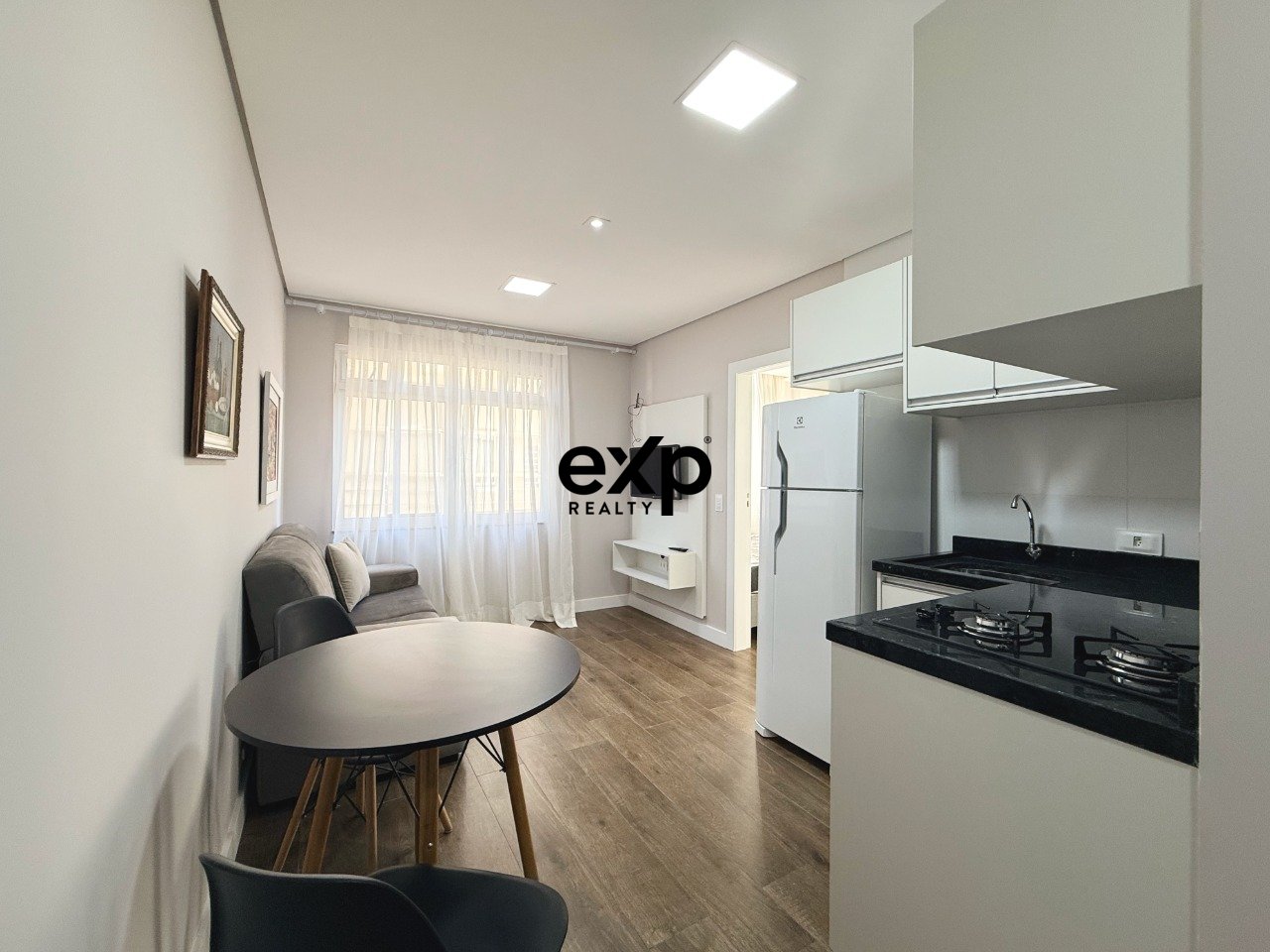 Studio Mobiliado a 100m da UFPR | 4º Andar