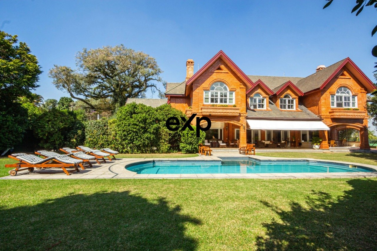 Casa de Alto Padrão no Morumbi  750m  5 suites  a venda