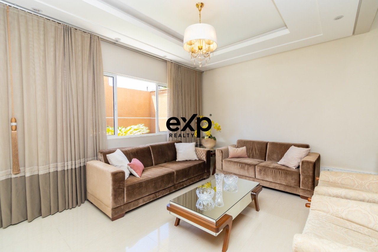 Casa com 225m² - Fanny