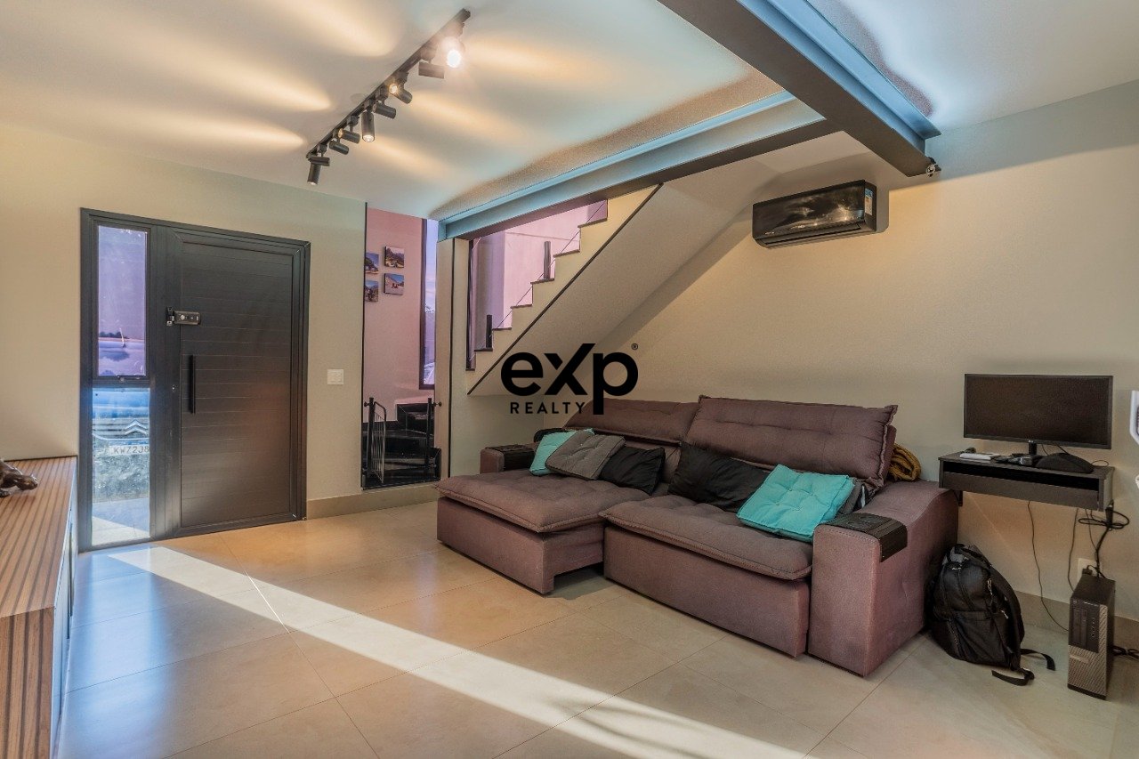 Casa em Condomínio à venda em Valinhos, Rua João Alonso 376 Jd. Sta. Helena Valinhos 13274-465, 178 m²