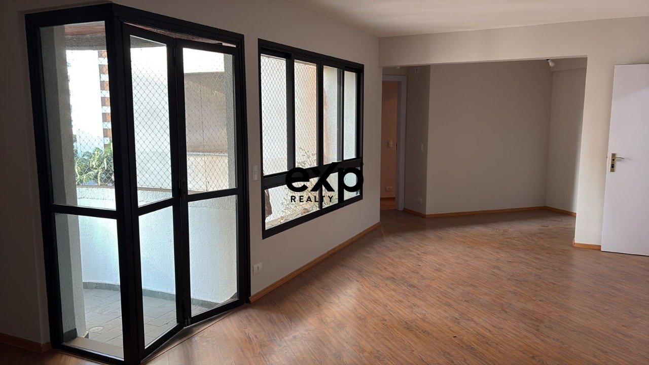 Apartamento para locação 135m Bairro Moema SP