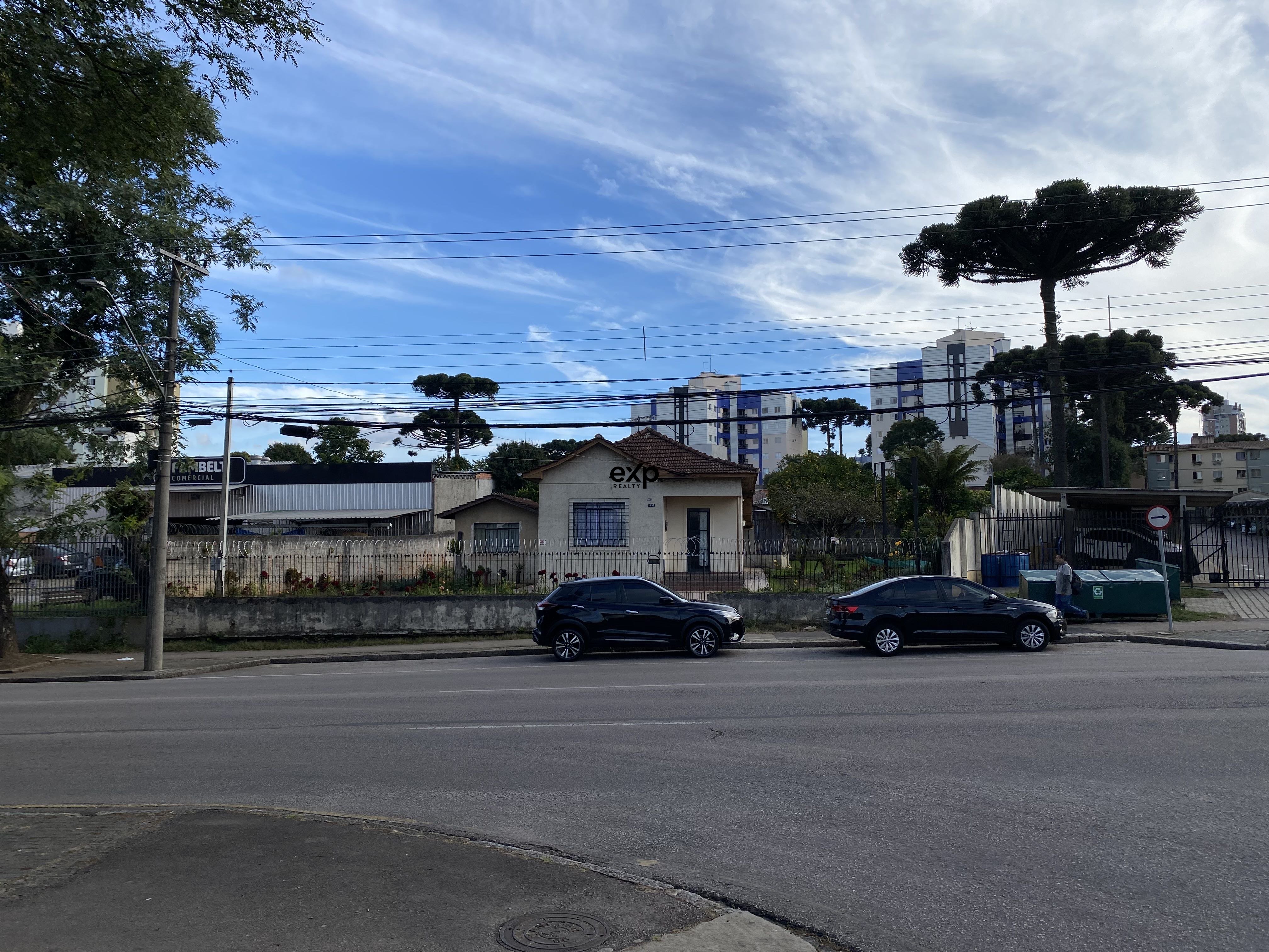 Terreno à venda em Curitiba, Brasília 5492 Novo Mundo Curitiba 81020-010, 1000 m²
