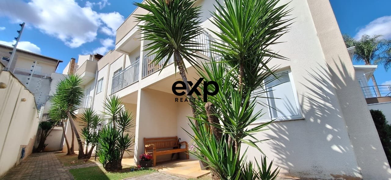 Sobrado com 3 Dormitórios com suite em Vila Charmosa na Chácara da Barra - Ótima Distribuição e Localização Privilegiada R$850.000,00
