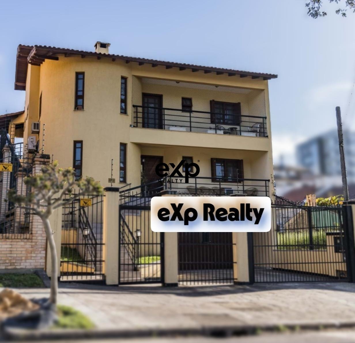 Baixou o valor Residência Exclusiva: 395 m² para Sua Família!