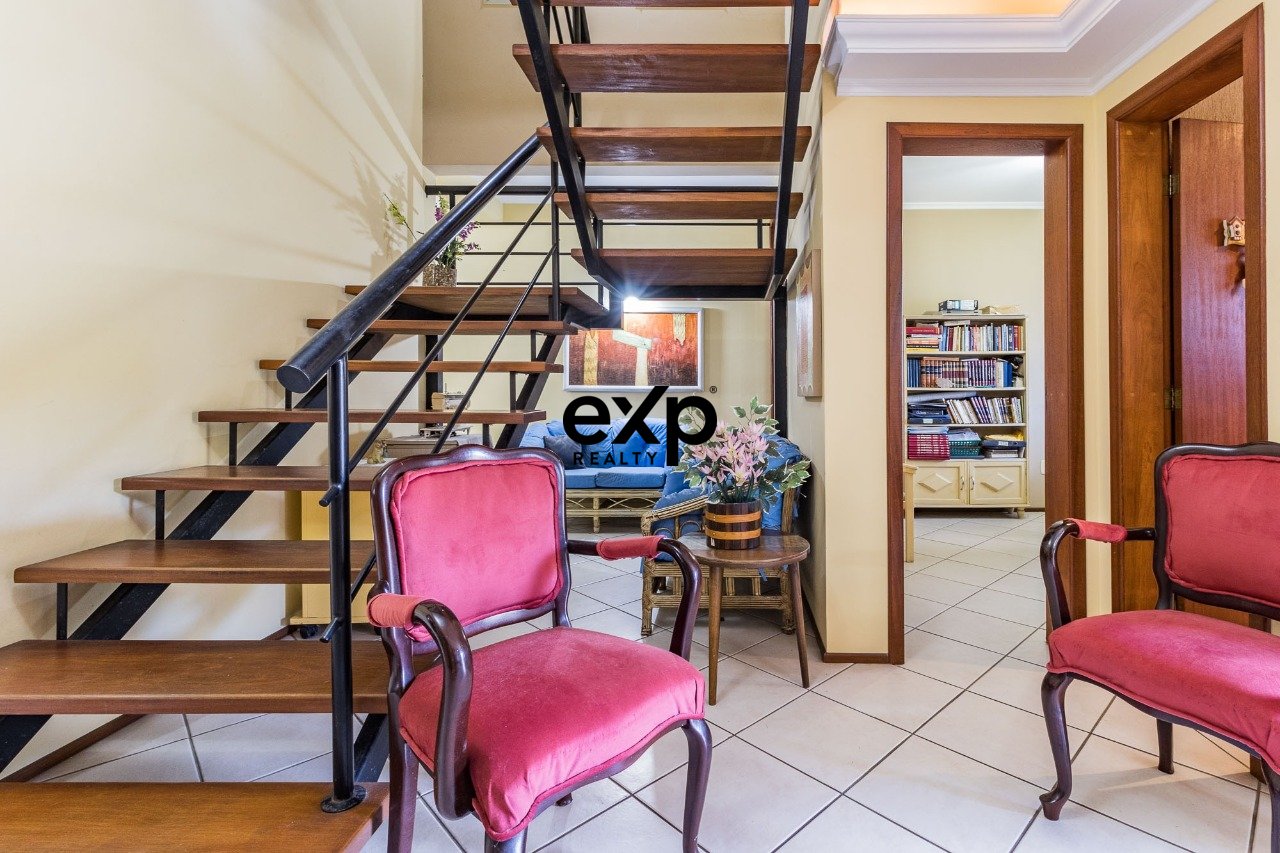 Baixou o valor Residência Exclusiva: 395 m² para Sua Família!