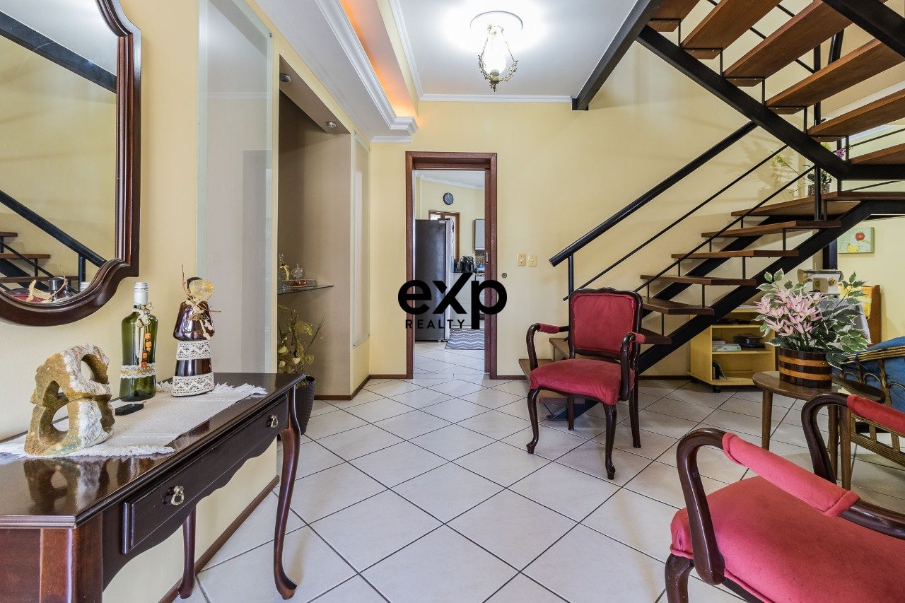 Baixou o valor Residência Exclusiva: 395 m² para Sua Família!