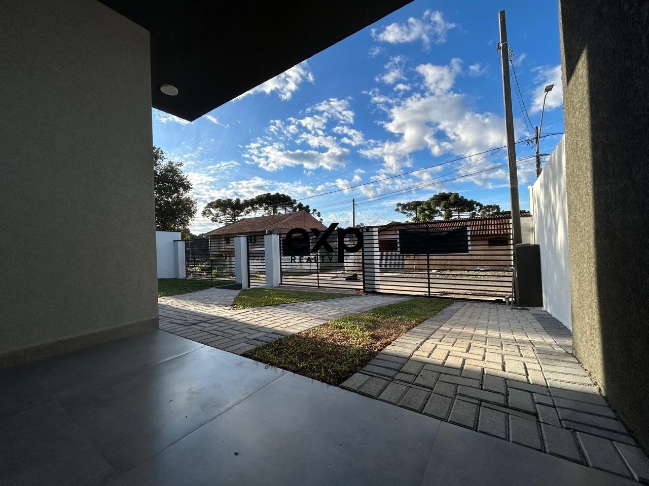 Linda Casa à Venda no Bairro Ouro Verde - Loteamento São Jerônimo!