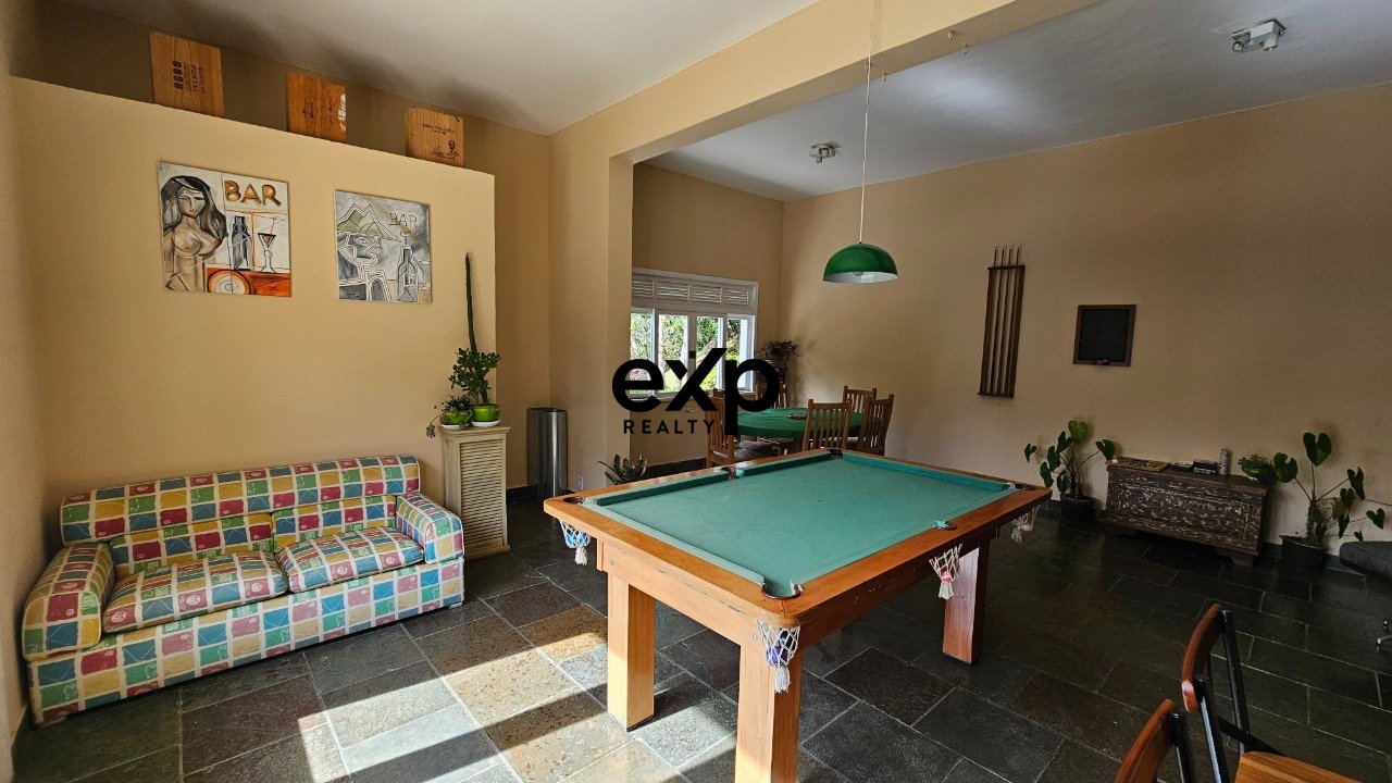 Casa em condomínio à Venda em Itaipava, 285,90 m² por R$ 2.490.000,00 - Petrópolis, RJ
