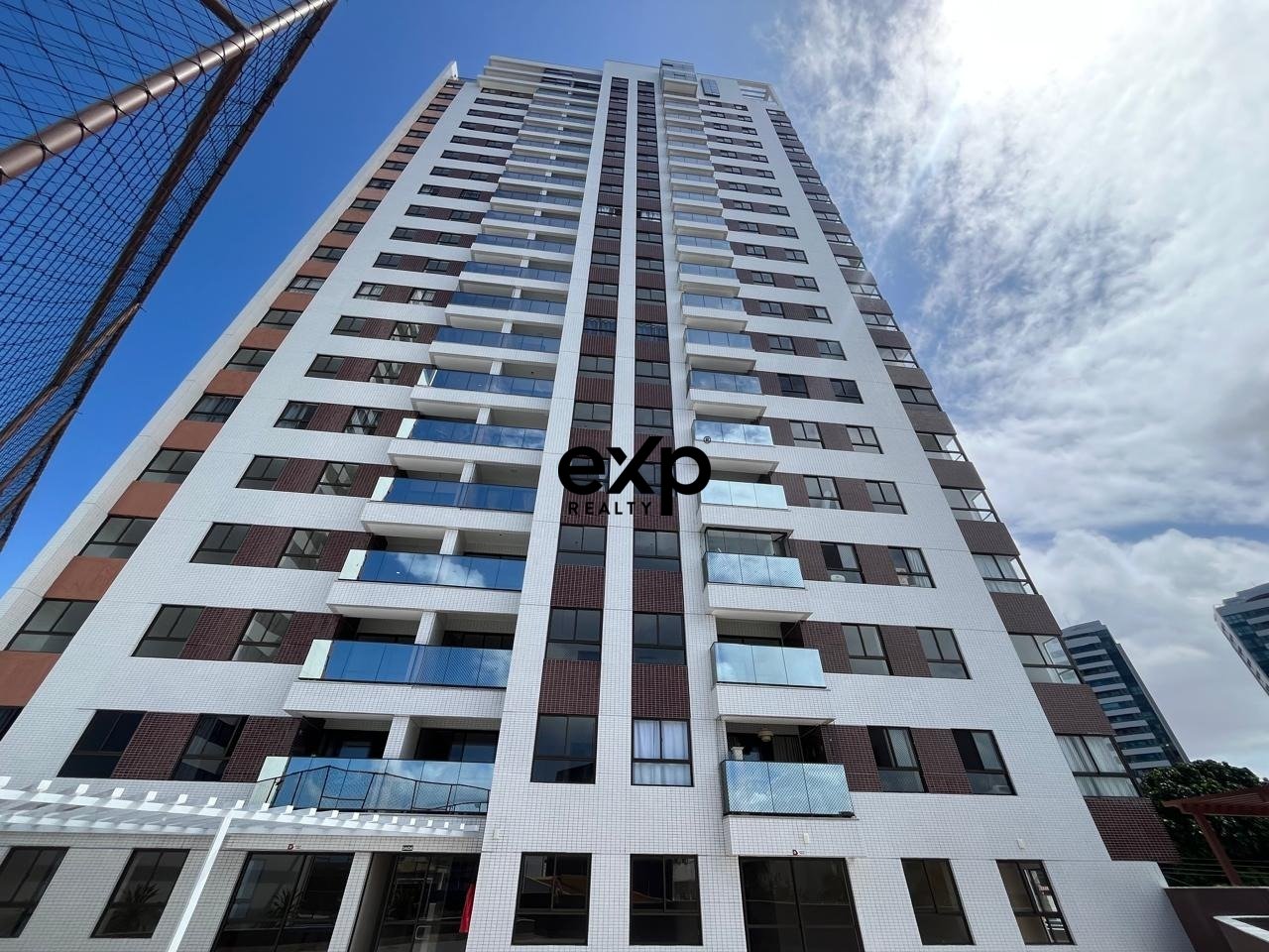 Duplex em Capim Macio com vista livre