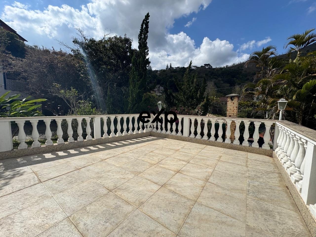 Casa à Venda na Estrada das Arcas, 453 m² por R$ 1.300.000,00 - Itaipava, Petrópolis/RJ