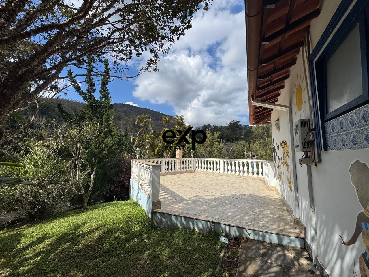 Casa à Venda na Estrada das Arcas, 453 m² por R$ 1.300.000,00 - Itaipava, Petrópolis/RJ
