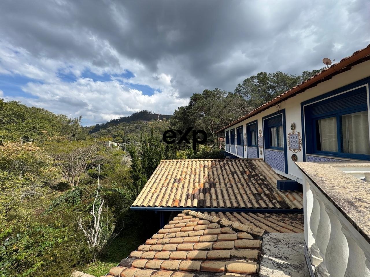 Casa à Venda na Estrada das Arcas, 453 m² por R$ 1.300.000,00 - Itaipava, Petrópolis/RJ
