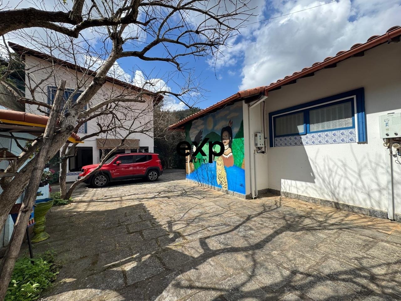 Casa à Venda na Estrada das Arcas, 453 m² por R$ 1.300.000,00 - Itaipava, Petrópolis/RJ