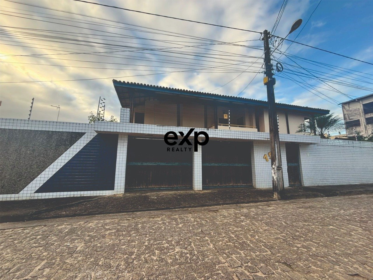 Casa à venda em Valença, Rua Vereador Mozart de Queiroz Rosas 154 Graca Valença 45400-000, 750 m²