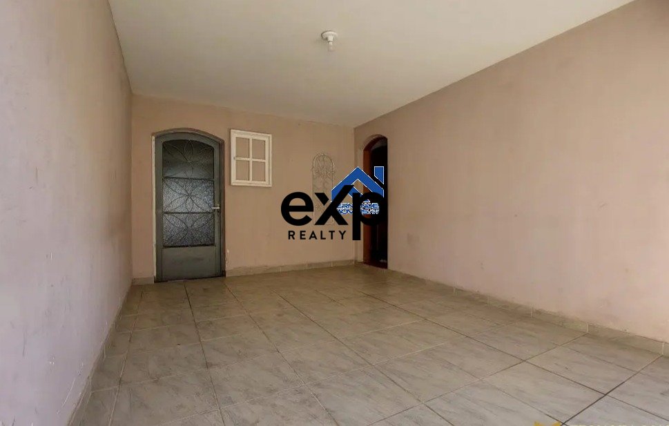 ? Casa Ampla e Versátil em Piracaia-SP | 230 m² de Construção em Terreno de 300 m²