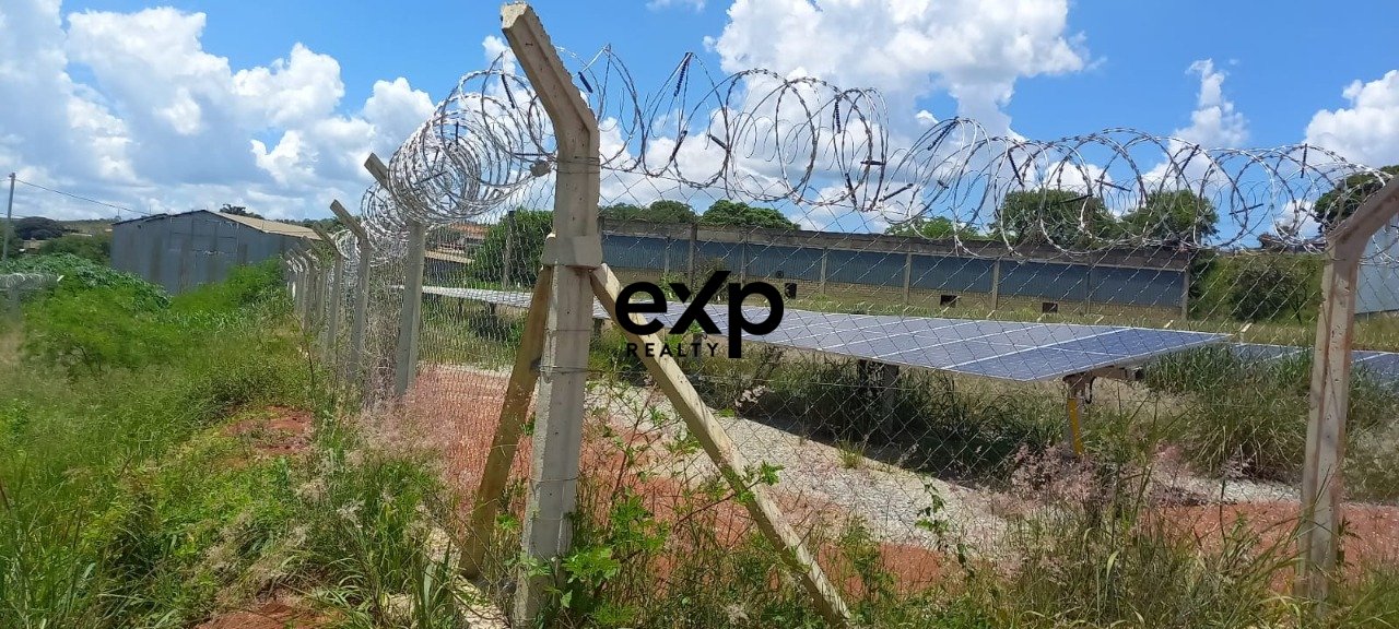 GALPÕES INDUSTRIAIS EM PEDRO LEOPOLDO