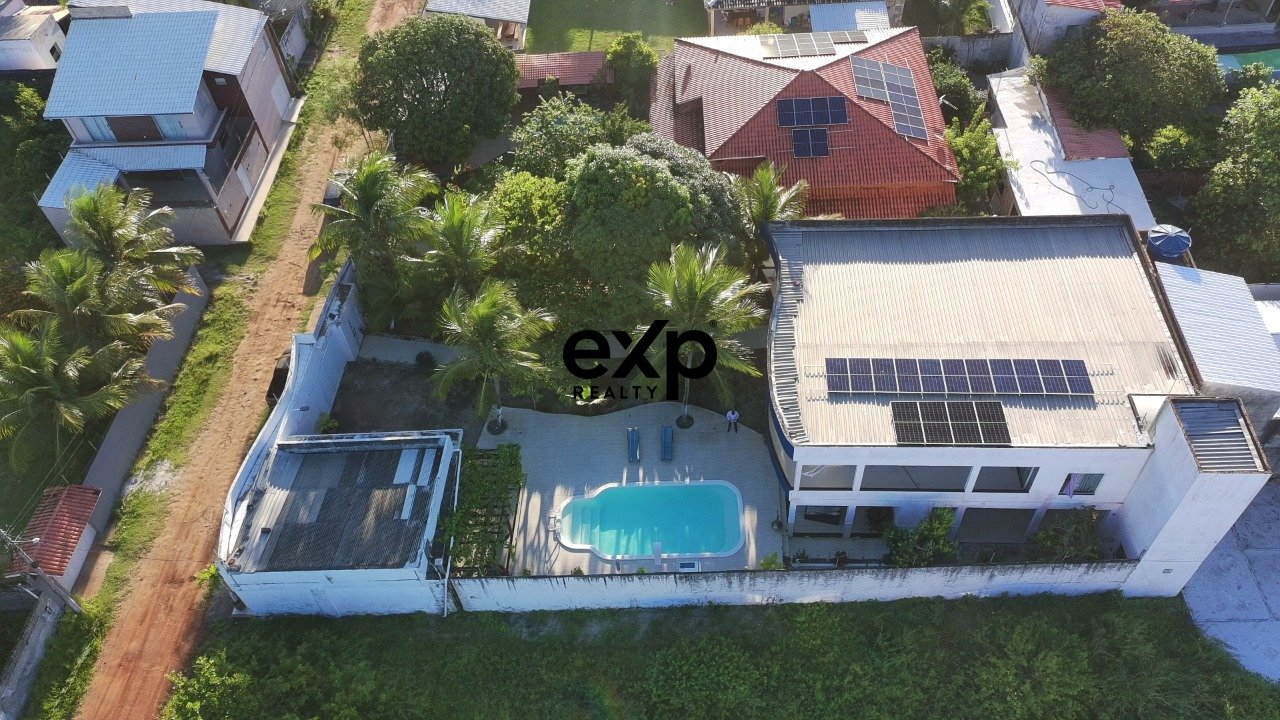 Casa à venda na Praia de Guaibim - Com piscina - 300m do mar