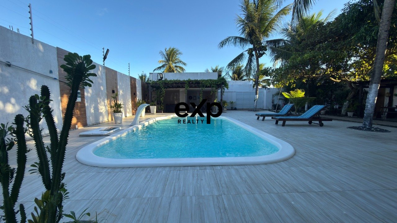 Casa à venda na Praia de Guaibim - Com piscina - 300m do mar