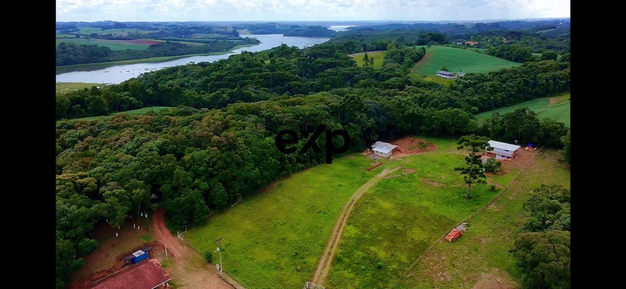 Chácara à Venda em Campo Largo - 21.000m²