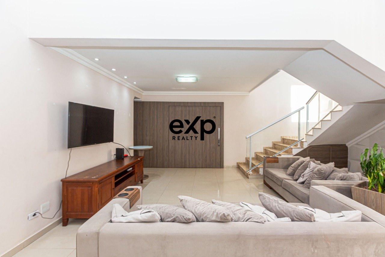 Casa com 4 quartos no Xaxim