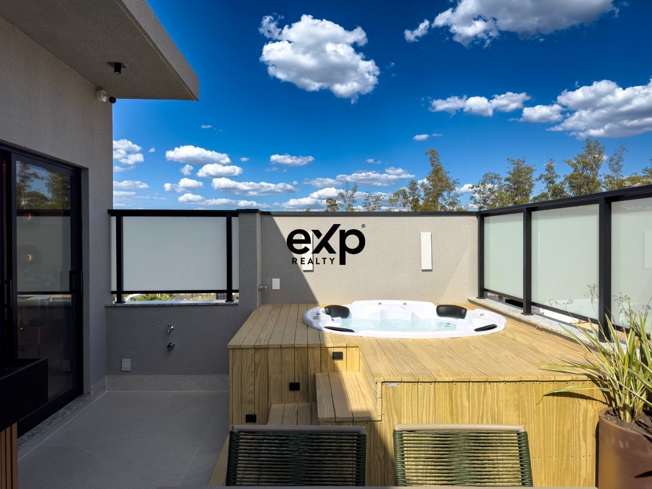 Lausanne Residence - Casas com Elevador, Natureza e Lazer de Clube, 208m2