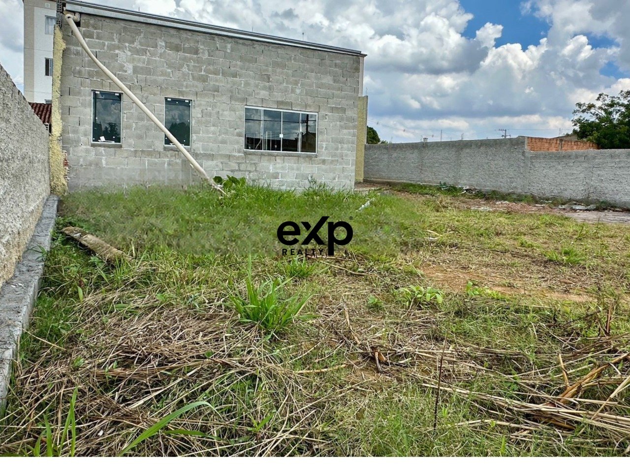 Galpão à venda em Pinhais, Aroldo Camargo de Araújo 1766 Jardim Cláudia Pinhais 83326-640, 489 m²