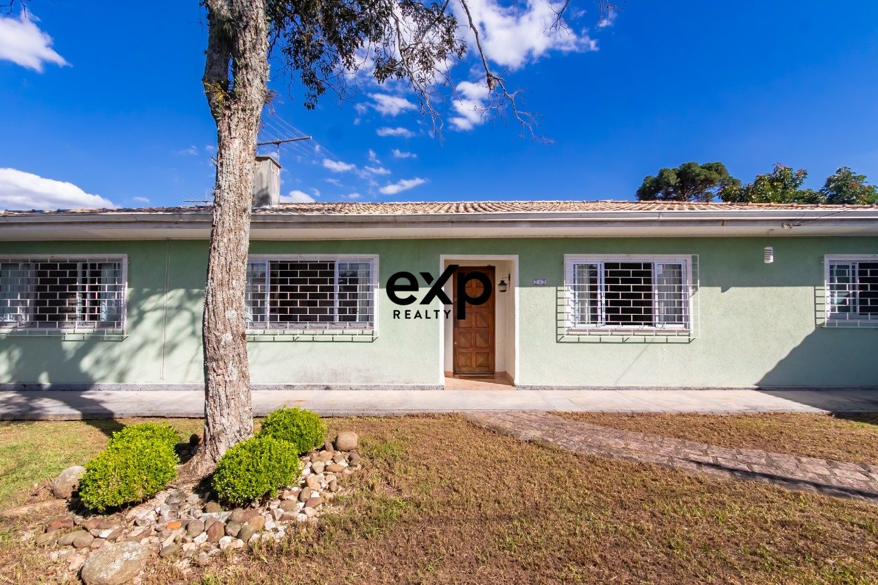 Casa à venda em Curitiba, Joaquim Fressato 242 São Braz Curitiba 82300-630, 139 m²