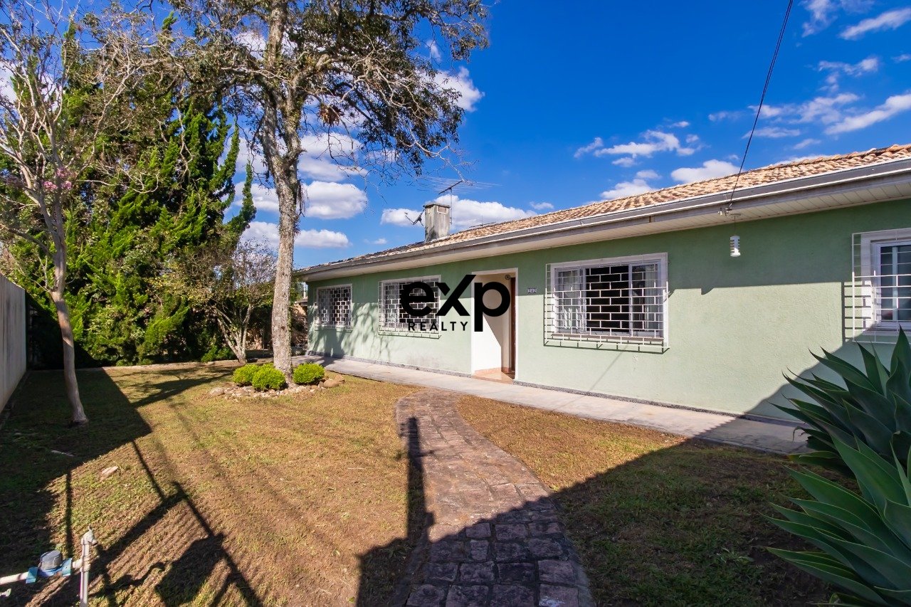 Casa à venda em Curitiba, Joaquim Fressato 242 São Braz Curitiba 82300-630, 139 m²