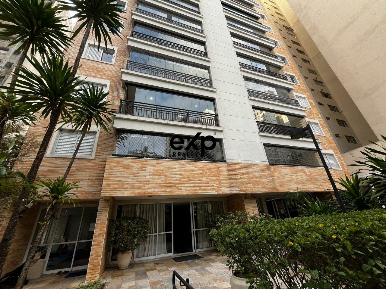 Apartamento 3 quartos na Vila Mariana a 550m do metrô Ana Rosa