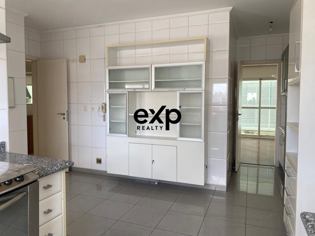 Apartamento para alugar em São Paulo, Antonio de Macedo 1112 Campo Belo São Paulo 04607-001, 155 m²