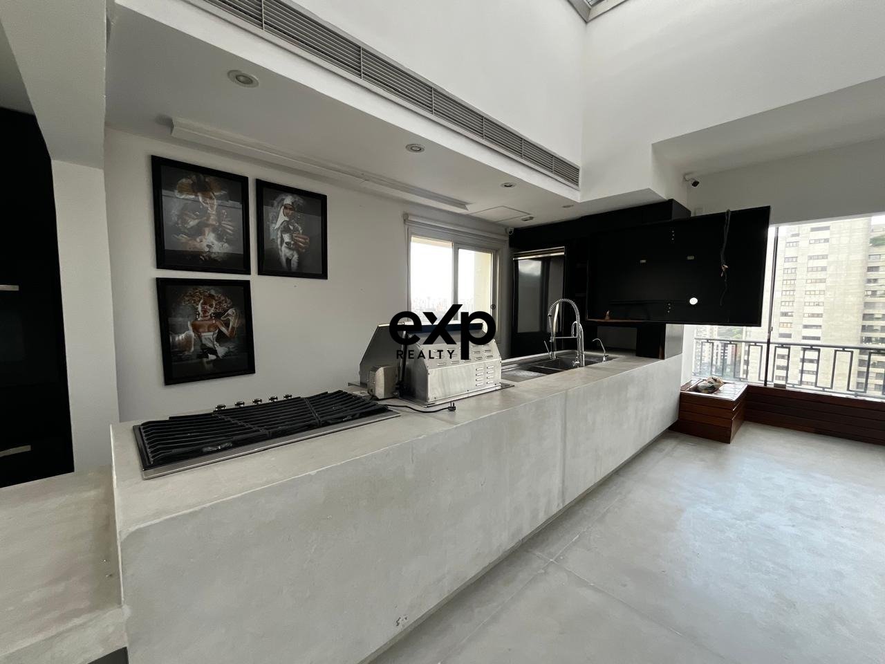 Cobertura Triplex maravilhosa na Vila Nova Conceição, SP