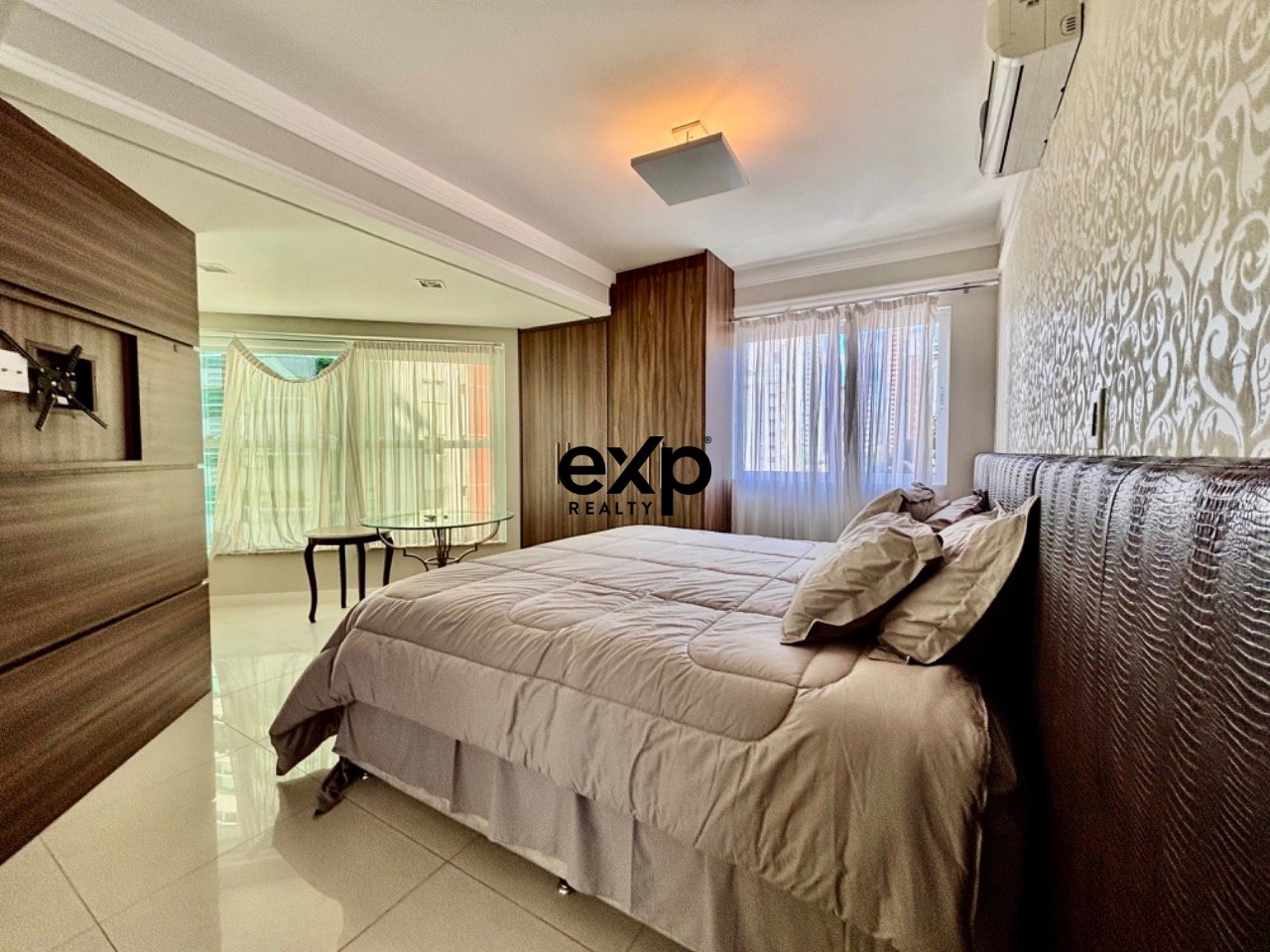 APARTAMENTO, 3 SUITES , VISTA RODA GIGANTE EM BALNEARIO CAMBORIU