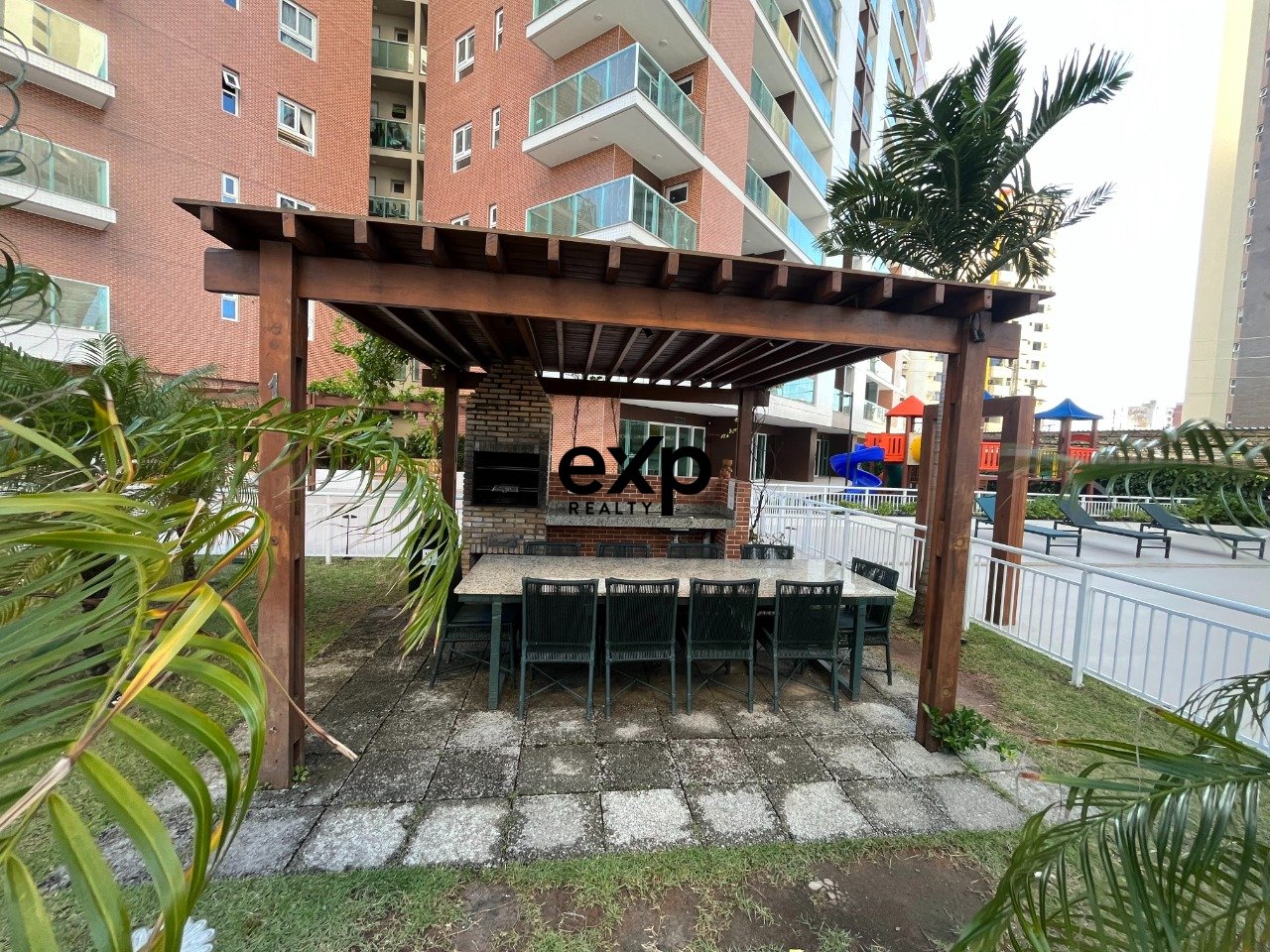 Apartamento 3 Suítes à Venda Condomínio Green Garden Papicu