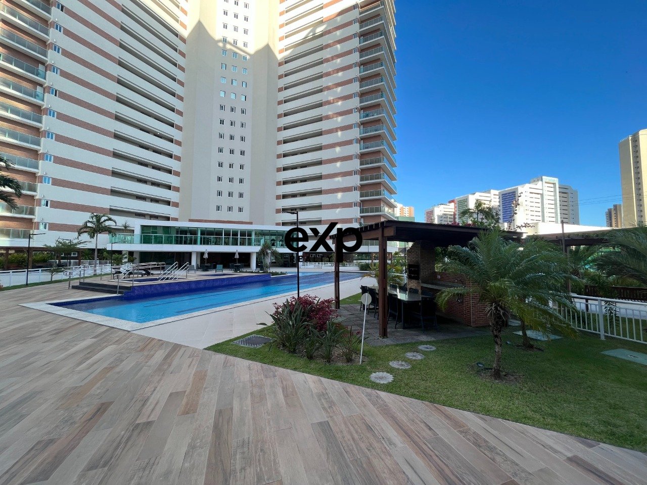 Apartamento 3 Suítes à Venda Condomínio Green Garden Papicu