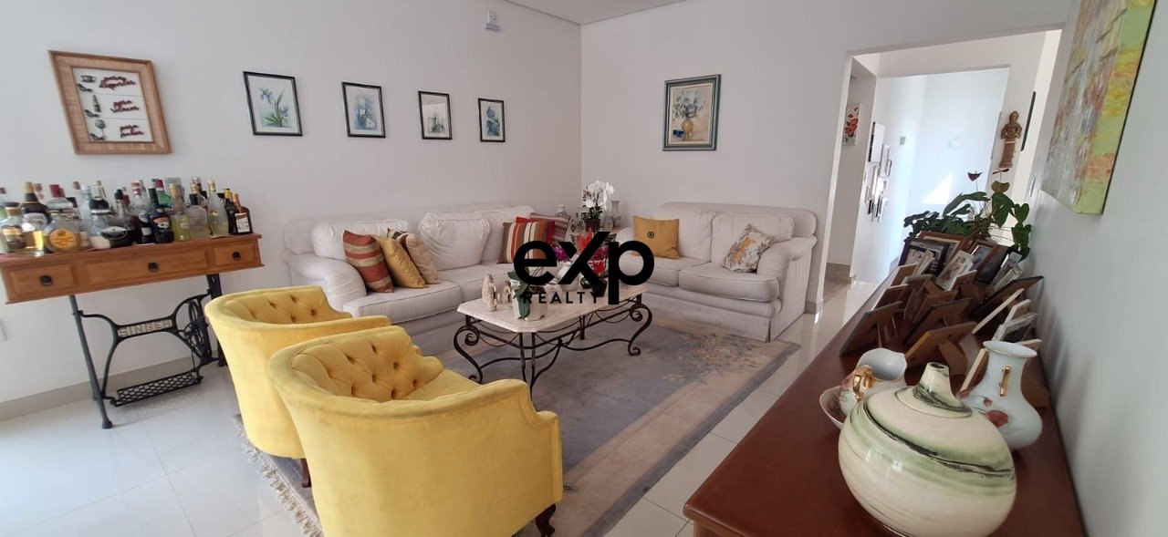 Casa em Condomínio à venda em Valinhos, Vereador Walter Obmer Woelzke 605 Jardim das Palmeiras Valinhos 13274-465, 300 m²
